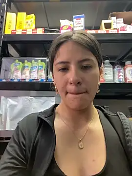 Andrea18 blonde online show from May 2026 04:47:02 PM