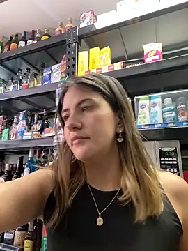 Andrea18 blonde online show from May 2026 05:18:01 PM