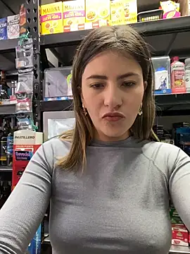 Andrea18 blonde online show from May 2026 03:21:02 PM