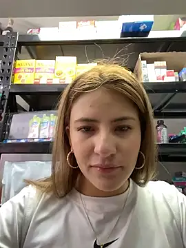 Andrea18 blonde online show from June 2026 03:11:01 PM