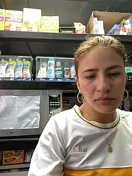 Andrea18 blonde online show from June 2026 03:02:01 PM
