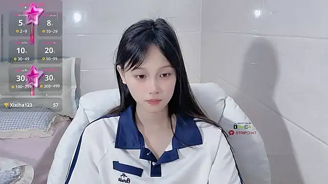 xunian71O online show from March 2025 09:35:01 PM