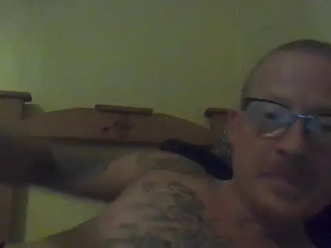 Snapshot of ClimbedCaelum chatting on October 2025 04:51:02 AM ClimbedCaelum online show from October 2025 04:51:02 AM