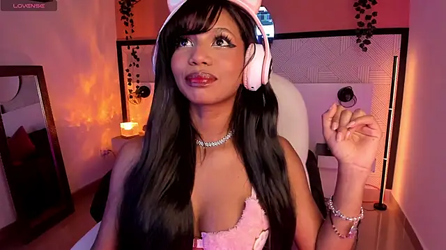 Gigi Strawberry online show from June 2026 06:11:01 AM