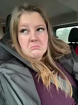 Snapshot of Lars-Lola chatting on December 2025 10:09:02 AM Lars-Lola online show from December 2025 10:09:02 AM