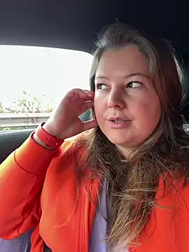 Snapshot of Lars-Lola chatting on March 2026 10:31:01 AM Lars-Lola online show from March 2026 10:31:01 AM