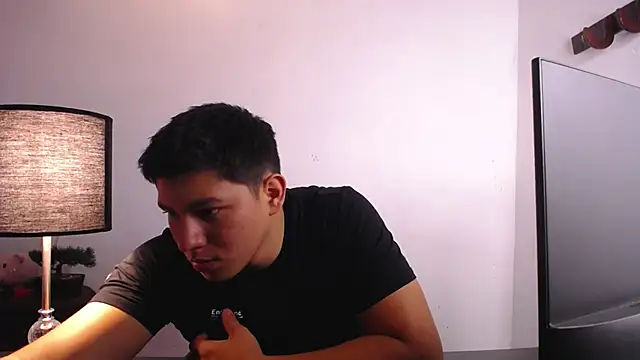 JamesCr  online show from October 2025 03:14:02 AM