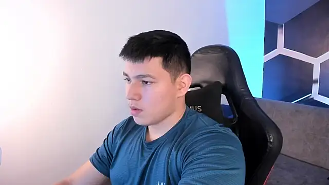 JamesCr  online show from January 2026 03:11:02 AM