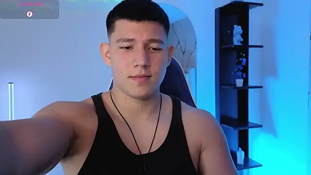 JamesCr  online show from May 2026 06:09:01 PM