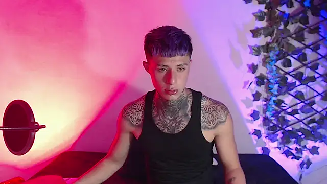 Snapshot of 7_Saturno_7 chatting on February 2025 02:49:02 AM 7 Saturno 7 online show from February 2025 02:49:02 AM