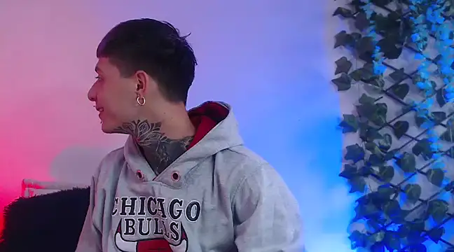 Snapshot of 7_Saturno_7 chatting on February 2025 08:29:02 PM 7 Saturno 7 online show from February 2025 08:29:02 PM