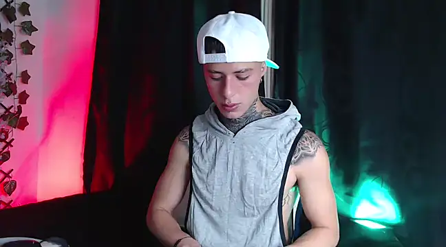 Snapshot of 7_Saturno_7 chatting on February 2025 04:09:02 AM 7 Saturno 7 online show from February 2025 04:09:02 AM