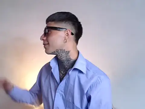 Snapshot of 7_Saturno_7 chatting on February 2025 03:53:01 AM 7 Saturno 7 online show from February 2025 03:53:01 AM