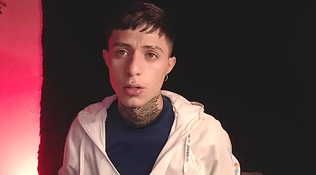 Snapshot of 7_Saturno_7 chatting on February 2025 04:18:02 AM 7 Saturno 7 online show from February 2025 04:18:02 AM