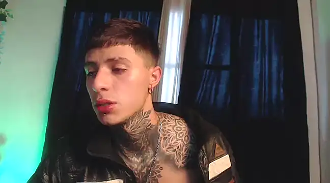 Snapshot of 7_Saturno_7 chatting on February 2025 11:21:02 AM 7 Saturno 7 online show from February 2025 11:21:02 AM