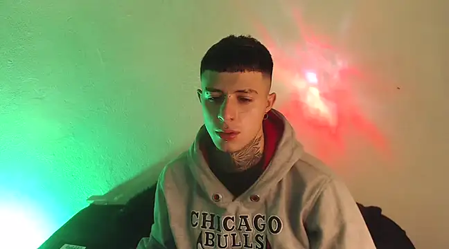 Snapshot of 7_Saturno_7 chatting on March 2025 03:08:02 AM 7 Saturno 7 online show from March 2025 03:08:02 AM