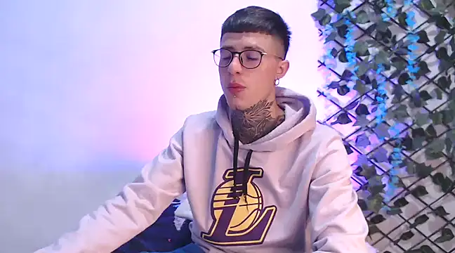 Snapshot of 7_Saturno_7 chatting on March 2025 03:51:01 AM 7 Saturno 7 online show from March 2025 03:51:01 AM