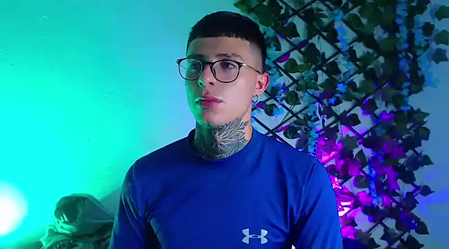 Snapshot of 7_Saturno_7 chatting on March 2025 01:03:02 PM 7 Saturno 7 online show from March 2025 01:03:02 PM