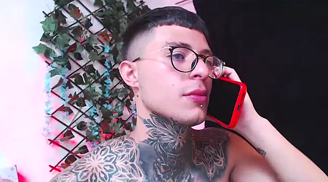 Snapshot of 7_Saturno_7 chatting on March 2025 04:00:02 PM 7 Saturno 7 online show from March 2025 04:00:02 PM