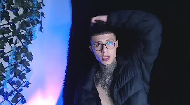 Snapshot of 7_Saturno_7 chatting on March 2025 02:12:02 AM 7 Saturno 7 online show from March 2025 02:12:02 AM