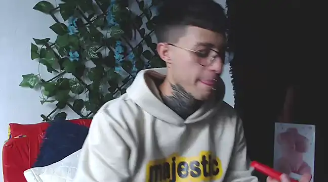 Snapshot of 7_Saturno_7 chatting on March 2025 10:32:01 AM 7 Saturno 7 online show from March 2025 10:32:01 AM