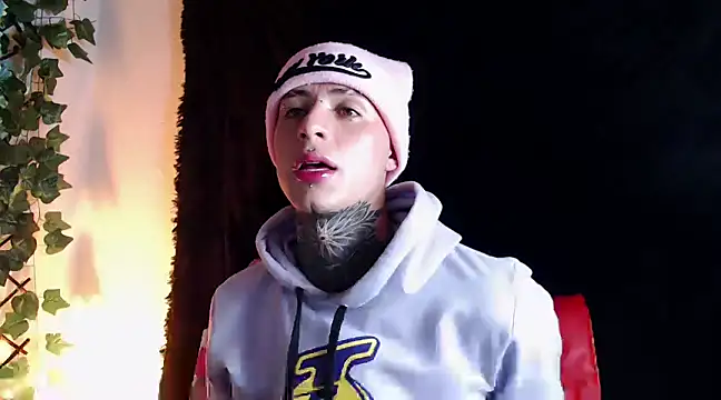 Snapshot of 7_Saturno_7 chatting on March 2025 05:54:01 AM 7 Saturno 7 online show from March 2025 05:54:01 AM