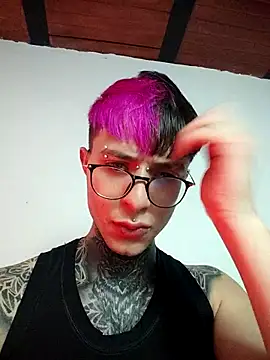 Snapshot of 7_Saturno_7 chatting on October 2025 09:04:02 PM 7 Saturno 7 online show from October 2025 09:04:02 PM