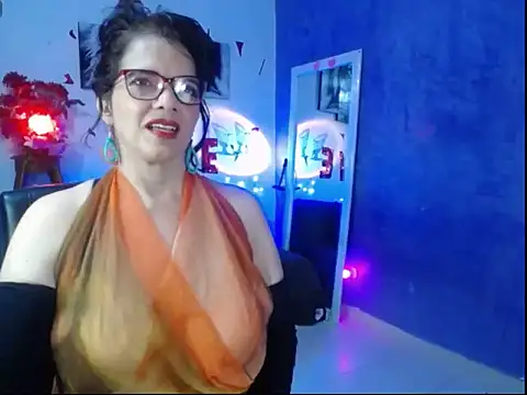 Snapshot of sarasmith3 chatting on February 2025 11:23:02 PM sarasmith3 online show from February 2025 11:23:02 PM