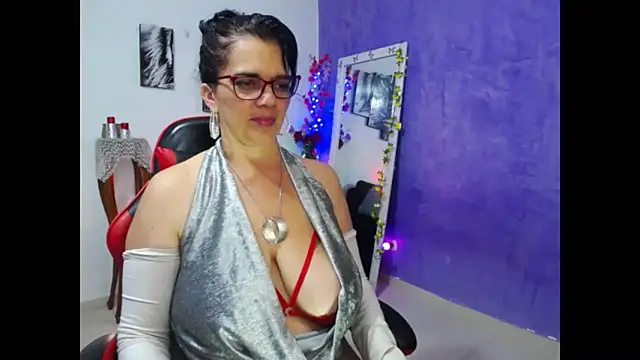 Snapshot of sarasmith3 chatting on February 2026 02:39:02 AM sarasmith3 online show from February 2026 02:39:02 AM