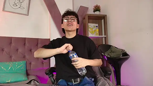 PepperTwink online show from November 2025 05:12:01 PM