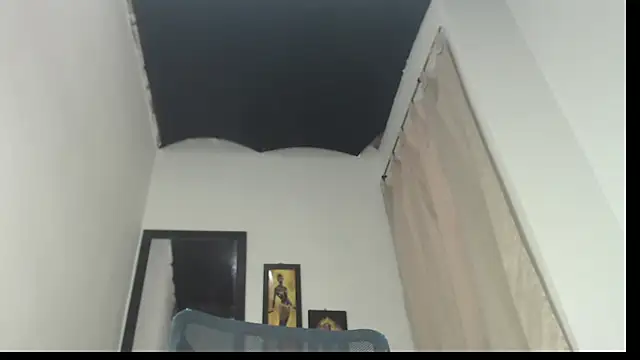 Snapshot of lolplipiwg chatting on February 2026 07:21:02 PM lolplipiwg online show from February 2026 07:21:02 PM