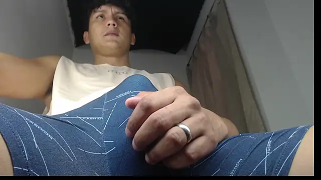 Snapshot of lolplipiwg chatting on February 2026 06:37:02 PM lolplipiwg online show from February 2026 06:37:02 PM