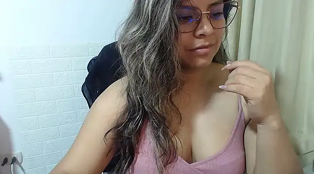 Snapshot of KatteAngelLat chatting on March 2025 06:37:02 AM KatteAngelLat online show from March 2025 06:37:02 AM