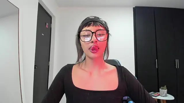 ggor4w33 online show from October 2025 10:56:02 AM