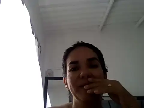 tezza smith online show from May 2026 01:28:01 PM