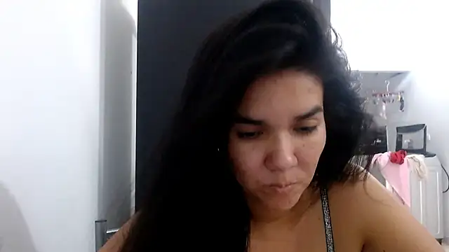 tezza smith online show from July 2026 01:31:01 AM