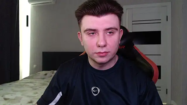 Snapshot of honey_furry chatting on March 2026 06:19:02 AM honey furry online show from March 2026 06:19:02 AM