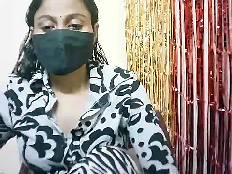 Snapshot of Rubi-Ji chatting on February 2025 02:44:01 PM Rubi-Ji online show from February 2025 02:44:01 PM