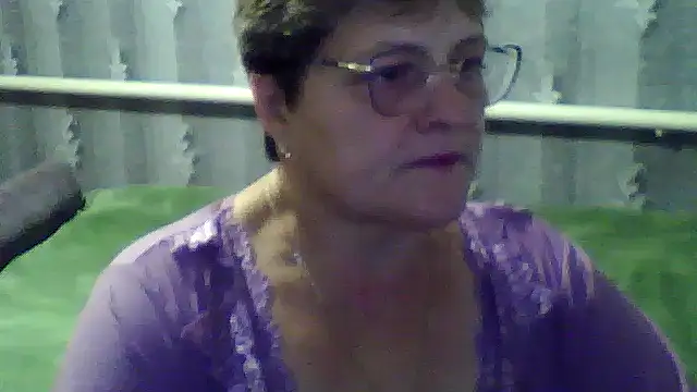 Snapshot of ElzaJewel chatting on October 2025 06:06:01 PM ElzaJewel online show from October 2025 06:06:01 PM