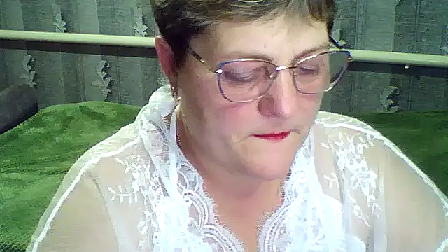 Snapshot of ElzaJewel chatting on October 2025 05:03:01 PM ElzaJewel online show from October 2025 05:03:01 PM