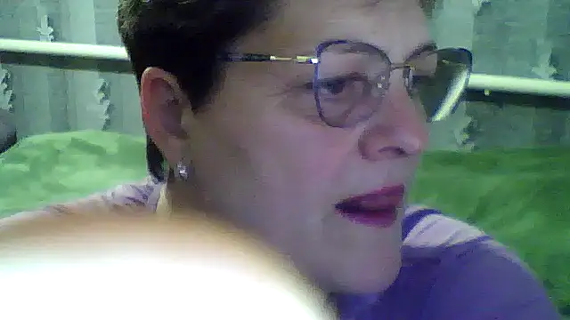 Snapshot of ElzaJewel chatting on October 2025 05:26:02 PM ElzaJewel online show from October 2025 05:26:02 PM