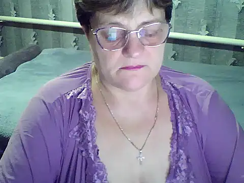 Snapshot of ElzaJewel chatting on November 2025 08:10:01 PM ElzaJewel online show from November 2025 08:10:01 PM