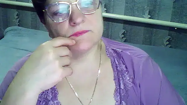 Snapshot of ElzaJewel chatting on February 2026 08:04:02 PM ElzaJewel online show from February 2026 08:04:02 PM