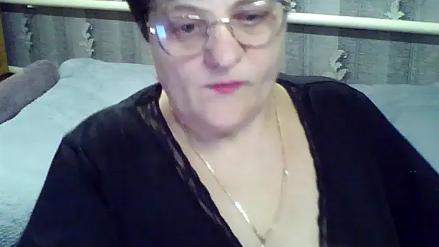 Snapshot of ElzaJewel chatting on March 2026 08:38:01 PM ElzaJewel online show from March 2026 08:38:01 PM