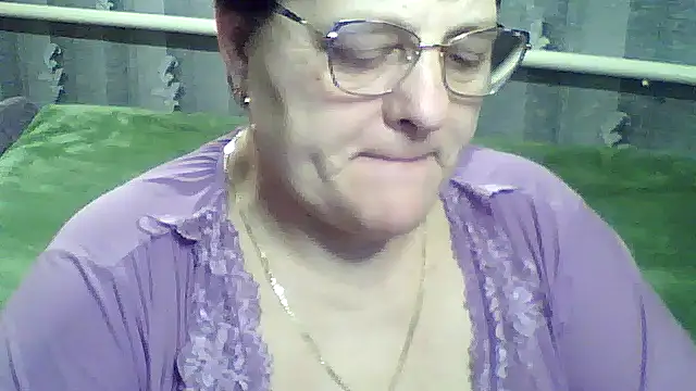 Snapshot of ElzaJewel chatting on March 2026 12:36:02 AM ElzaJewel online show from March 2026 12:36:02 AM