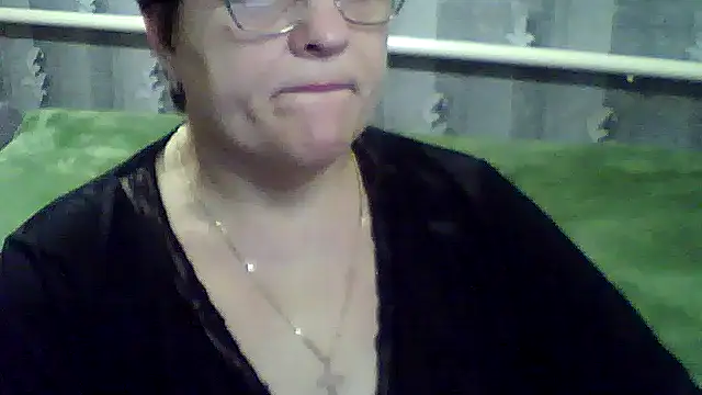 Snapshot of ElzaJewel chatting on March 2026 06:40:02 AM ElzaJewel online show from March 2026 06:40:02 AM