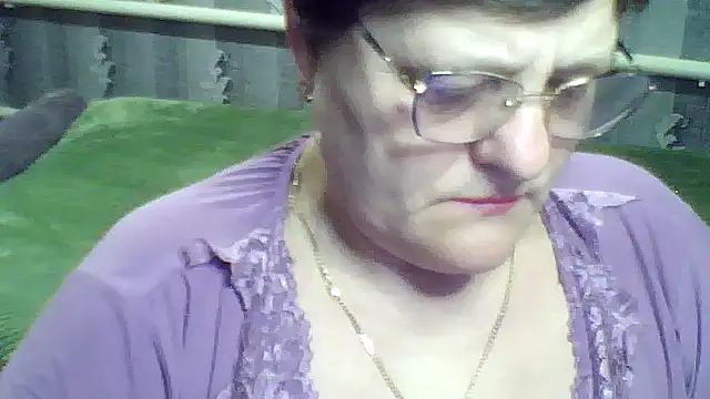 Snapshot of ElzaJewel chatting on March 2026 07:25:01 AM ElzaJewel online show from March 2026 07:25:01 AM