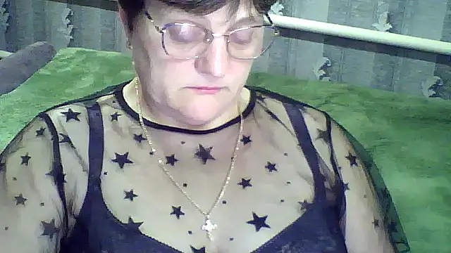 Snapshot of ElzaJewel chatting on March 2026 08:04:02 PM ElzaJewel online show from March 2026 08:04:02 PM