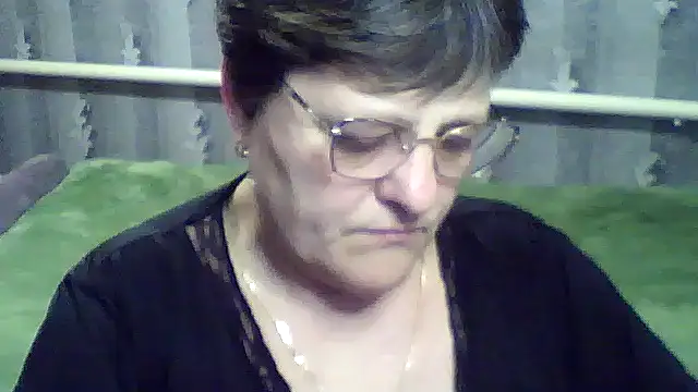 Snapshot of ElzaJewel chatting on March 2026 07:18:02 PM ElzaJewel online show from March 2026 07:18:02 PM