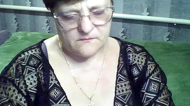 Snapshot of ElzaJewel chatting on March 2026 07:50:01 PM ElzaJewel online show from March 2026 07:50:01 PM